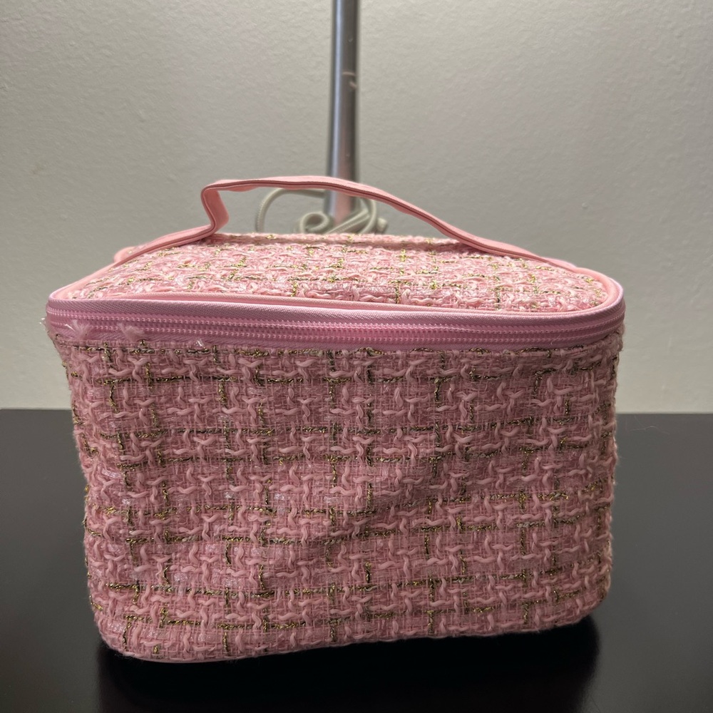New Tweed large pink cosmetics bag with multiple compartments